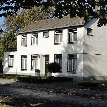 B&B Appartementen Engelenhof Stevensweert Exterior foto